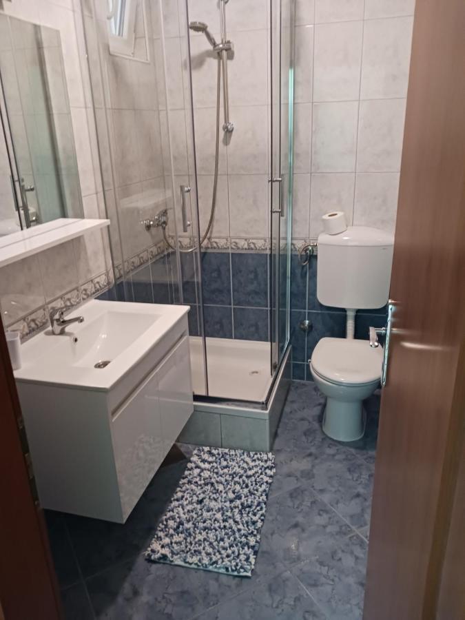 Apartmani Petra Primošten Eksteriør bilde